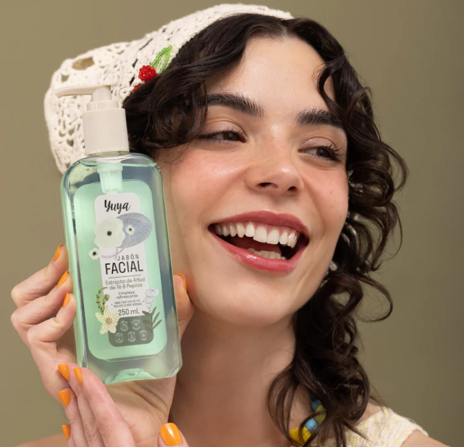 Jabón de Extracto de Árbol de Té y Pepino- Yuya