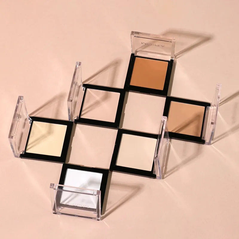 Lavish pressed finishing powder- Moira